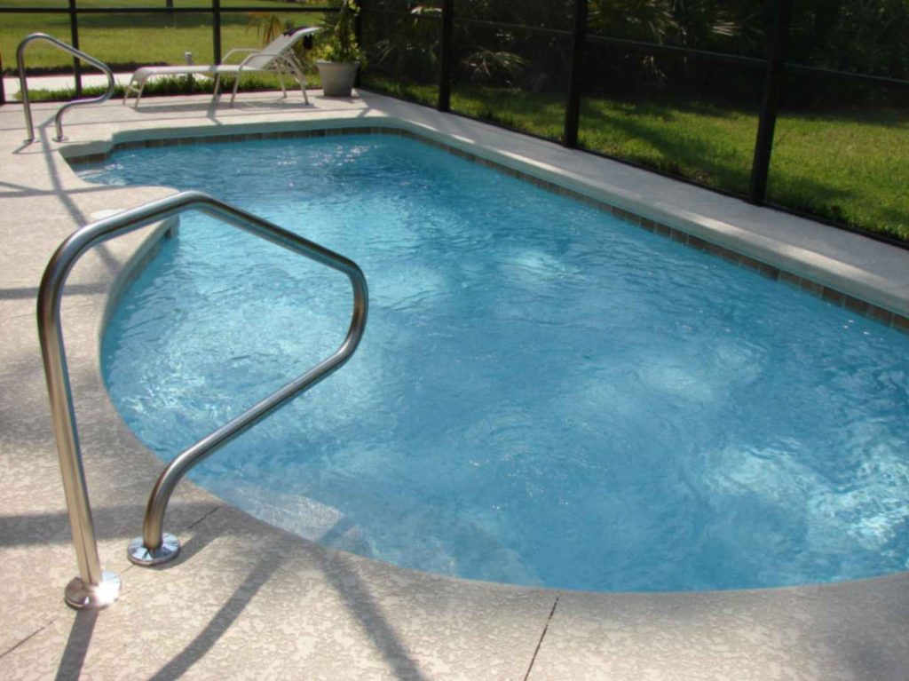 Patio & Pool Deck Sparkling Clean