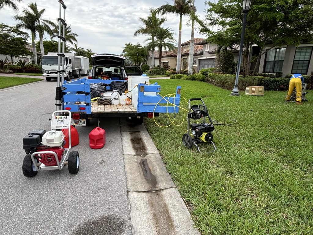 Sunnyside Soft Wash|Lanai Cleaning Naples Florida